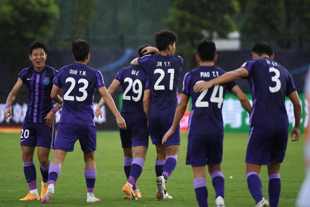 爱德华兹27分唐斯27+12 森林狼大胜掘金2-0